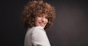 Routine capelli ricci efficace